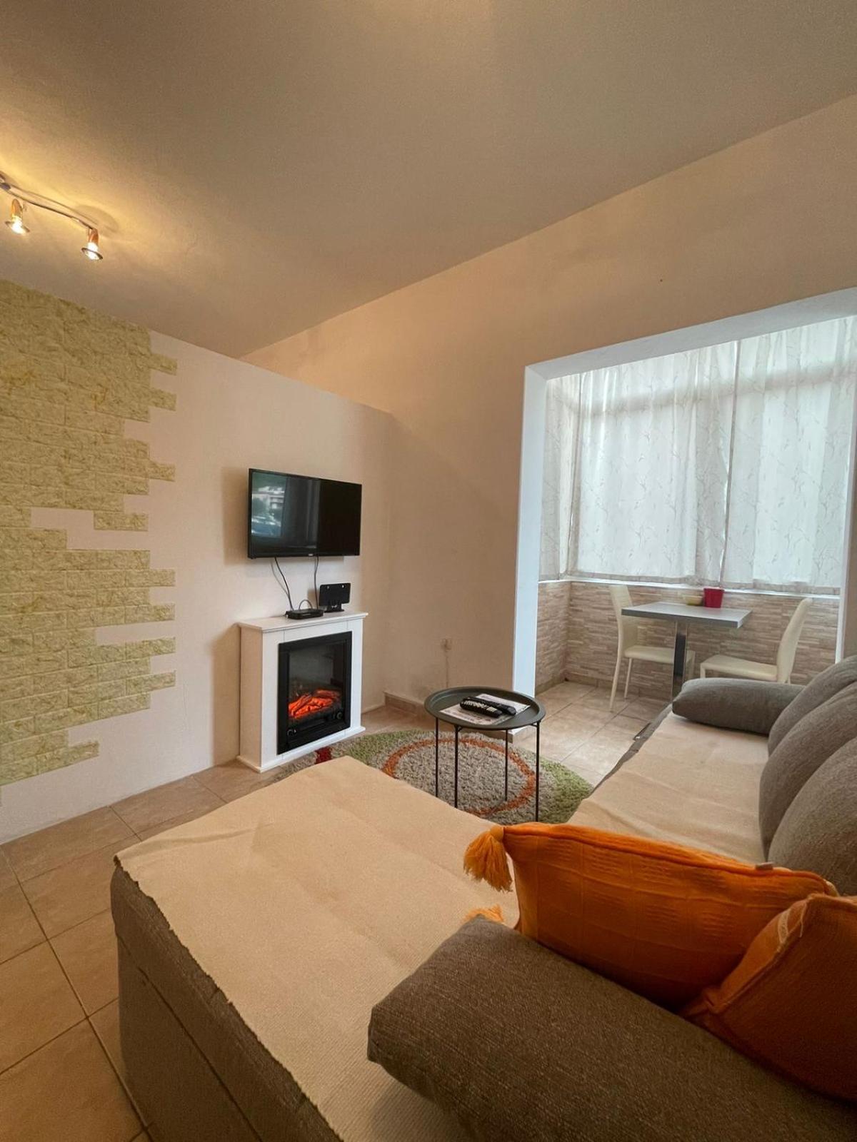 Villa Nela Tivat Eksteriør billede