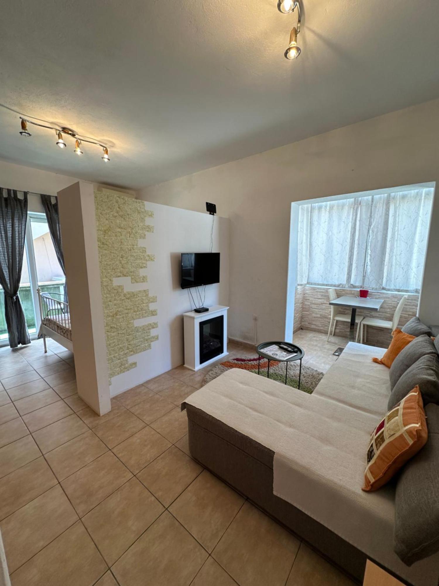 Villa Nela Tivat Eksteriør billede