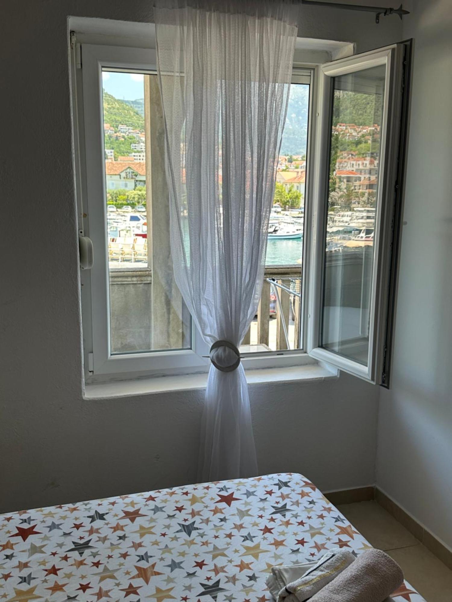 Villa Nela Tivat Eksteriør billede