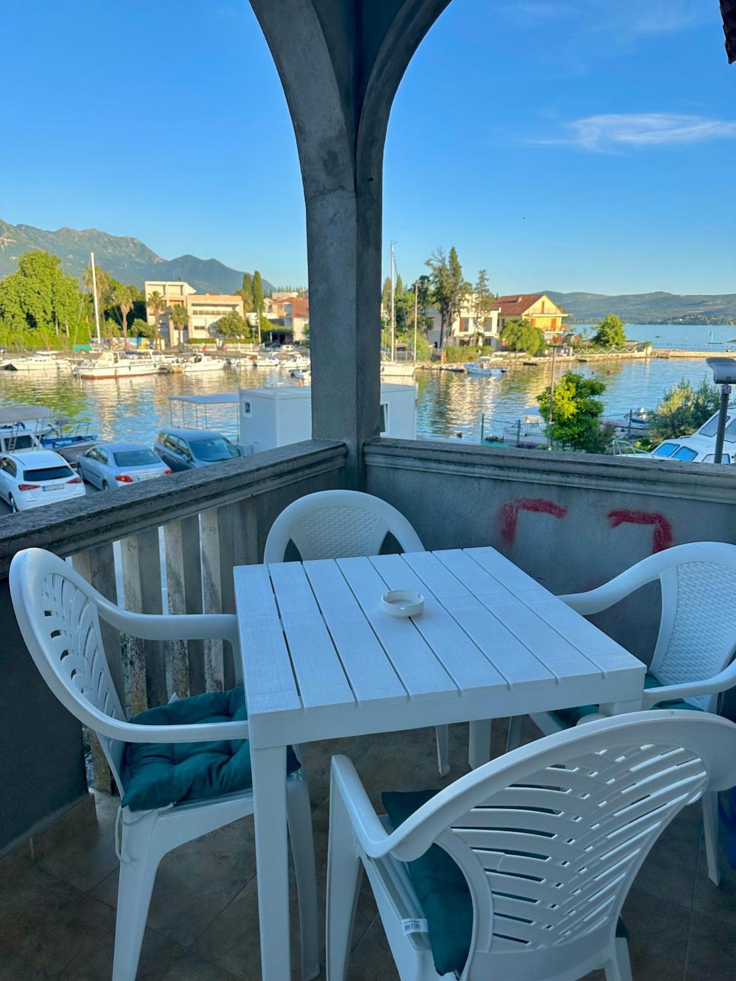 Villa Nela Tivat Eksteriør billede